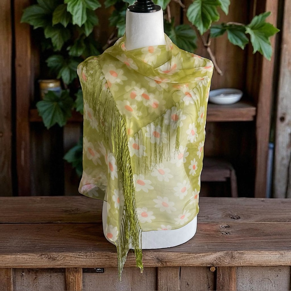 💖 100% Silk Daisy Fringe Scarf 💖